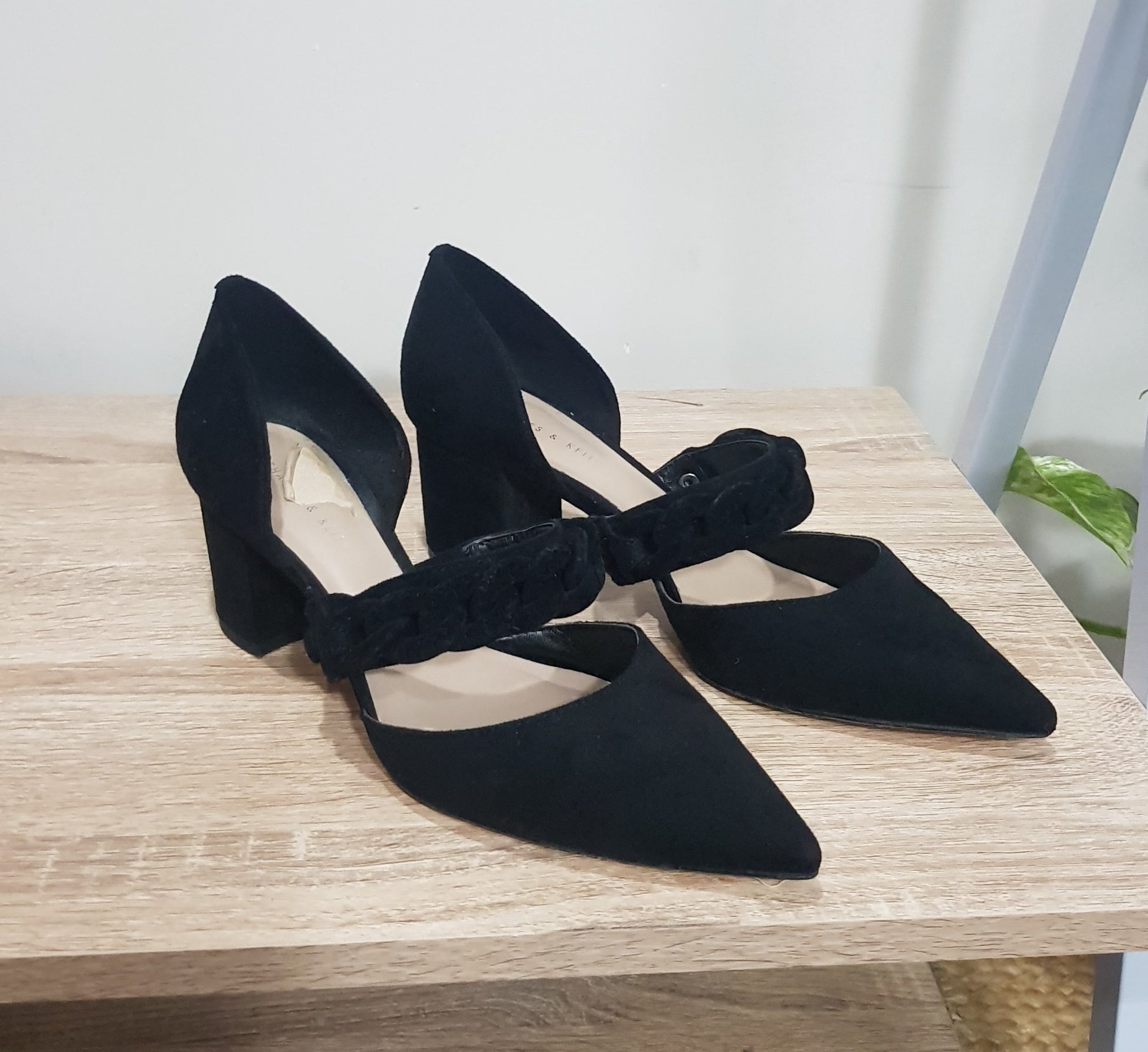 Charles & Keith Shoes - Black preloved heel - shoes for sale