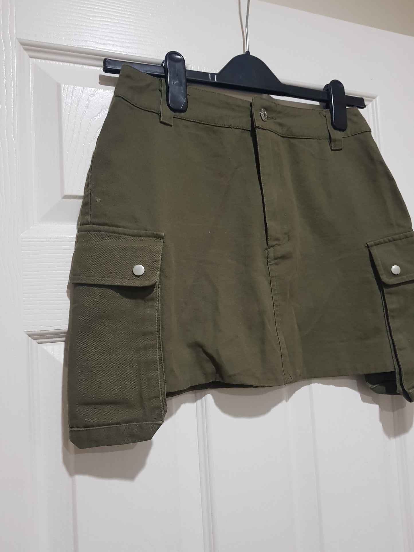 Cutest Cargo style Mini Skirt in olive green. Size Small