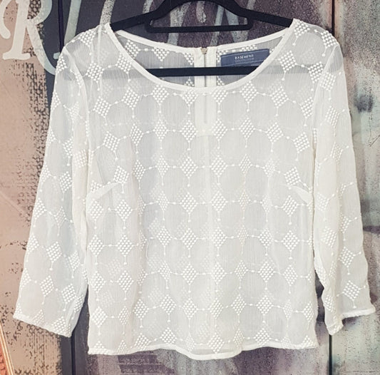 second hand white preloved top