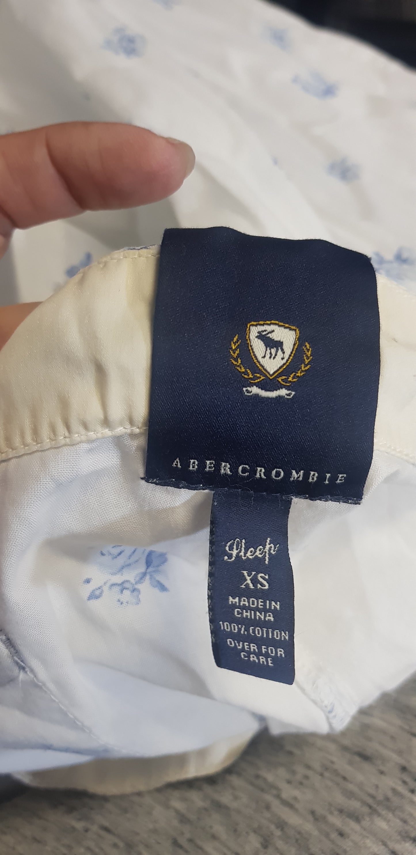 Authentic Abercrombie low rise pants.