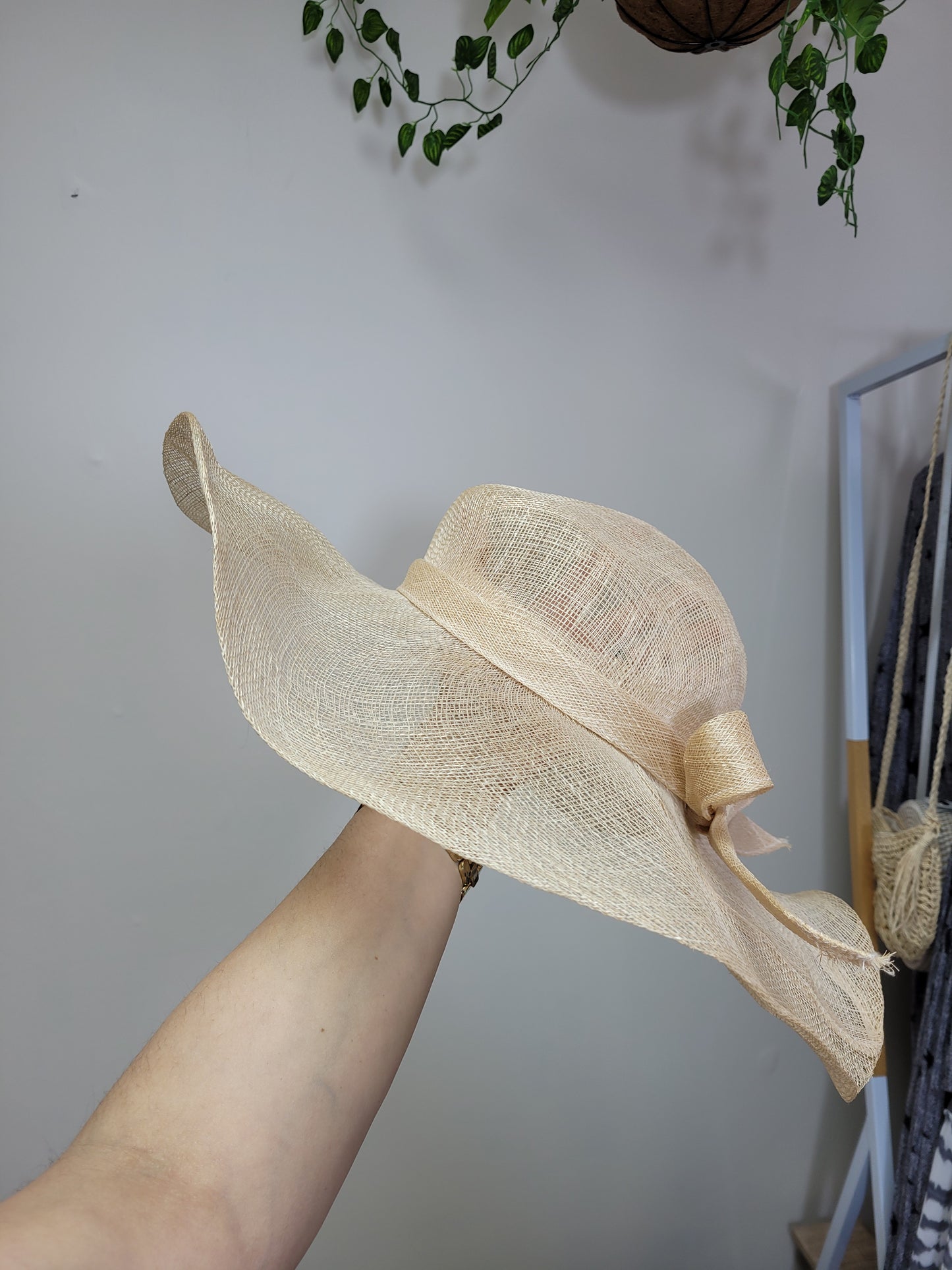 Elegance in Every Detail: Romantic Floppy Hat - Timeless Charm