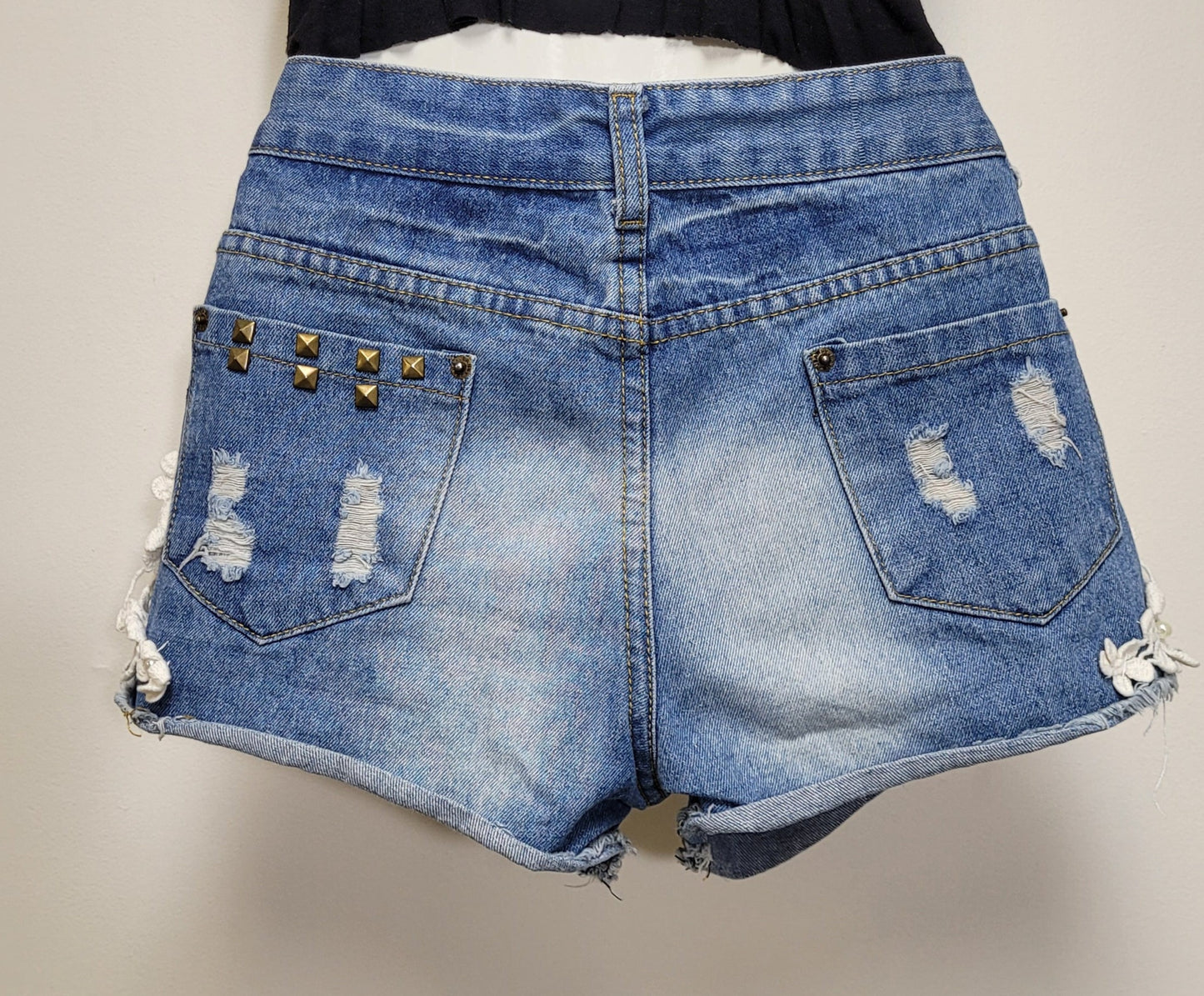 Denim Shorts with Lace Details - Preloved shorts