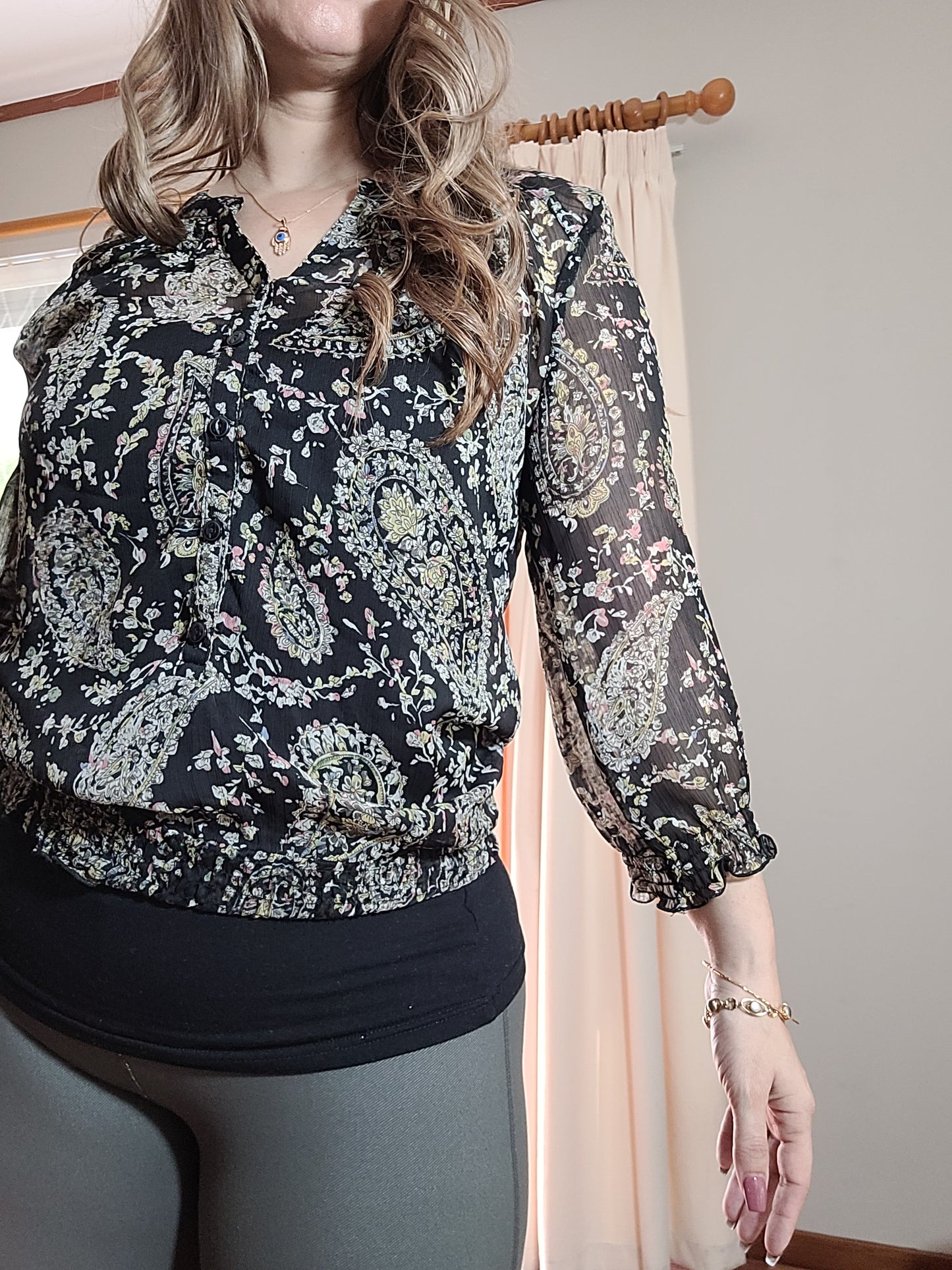 Blossom in Style: Floral See-Through Blouse - Kiwi-Chic Preloved Find