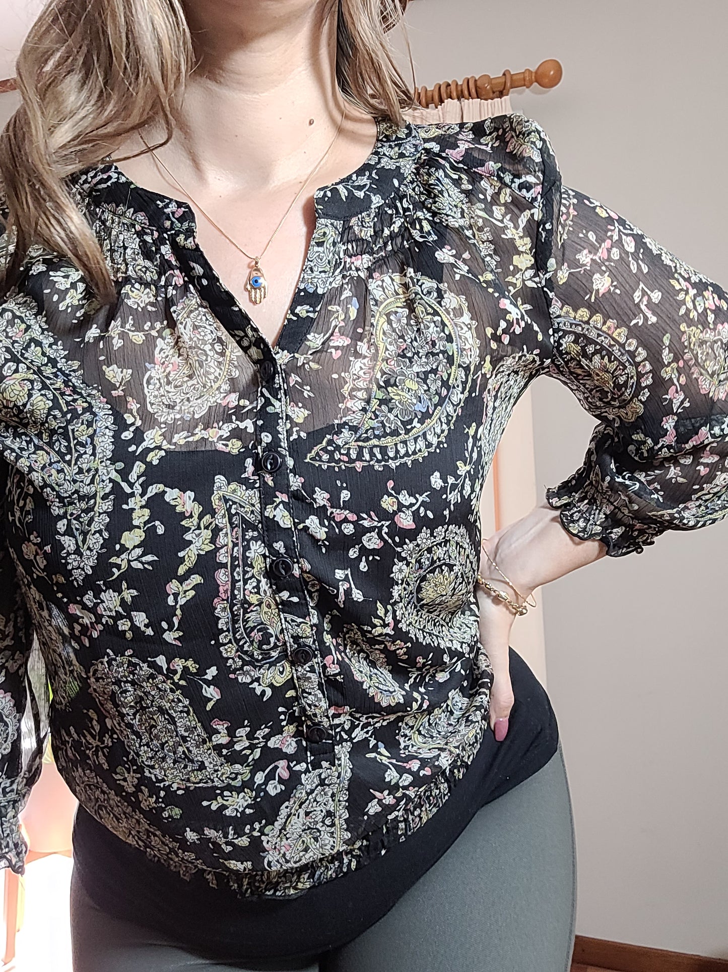 Blossom in Style: Floral See-Through Blouse - Kiwi-Chic Preloved Find