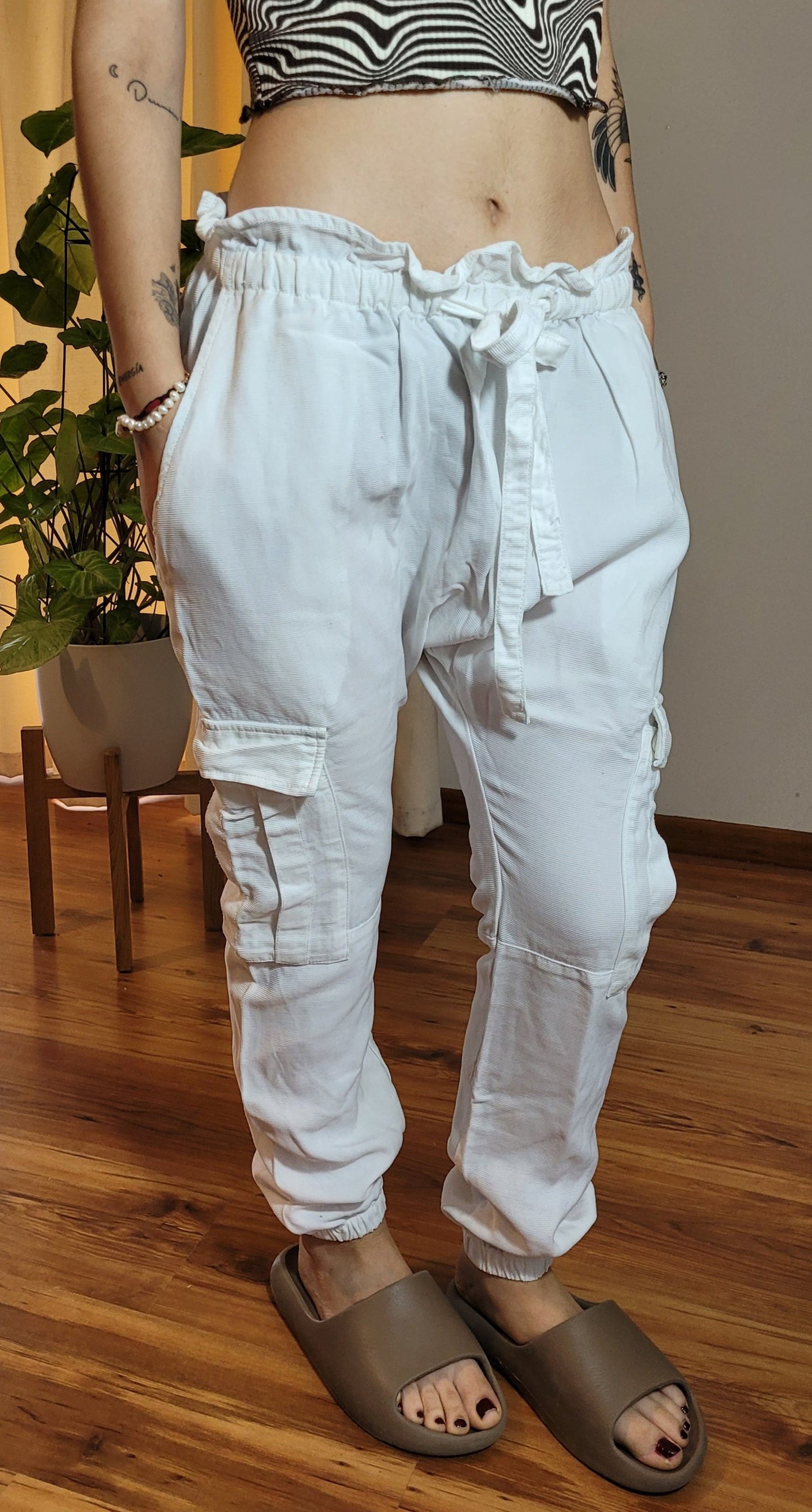 white cargo preloved pants 