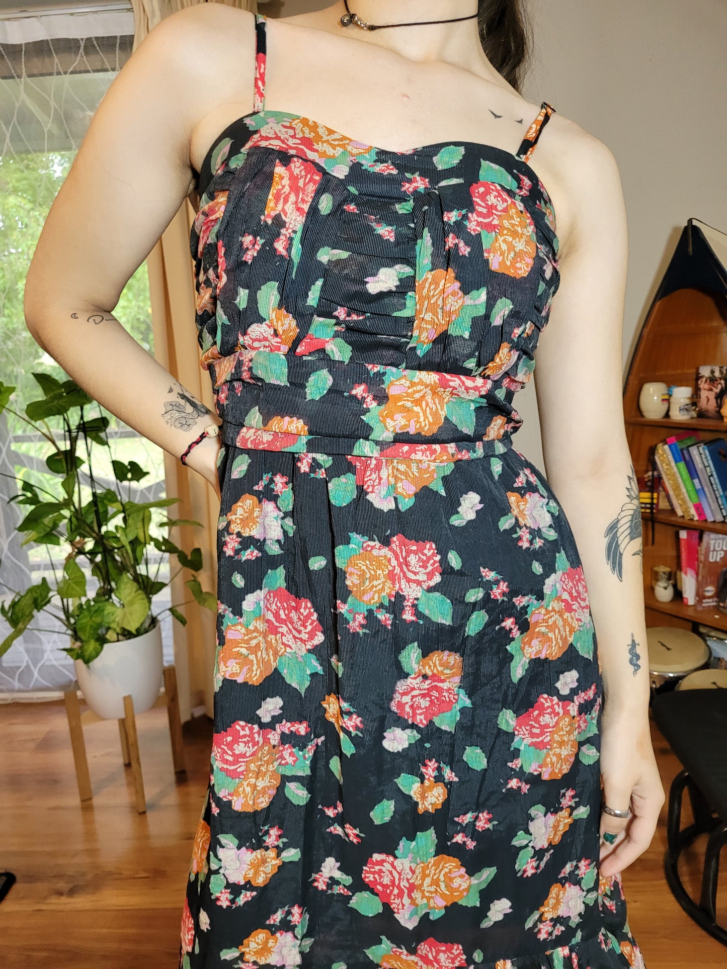 Blossoming Elegance: Agustine Floral Dress - Size Small