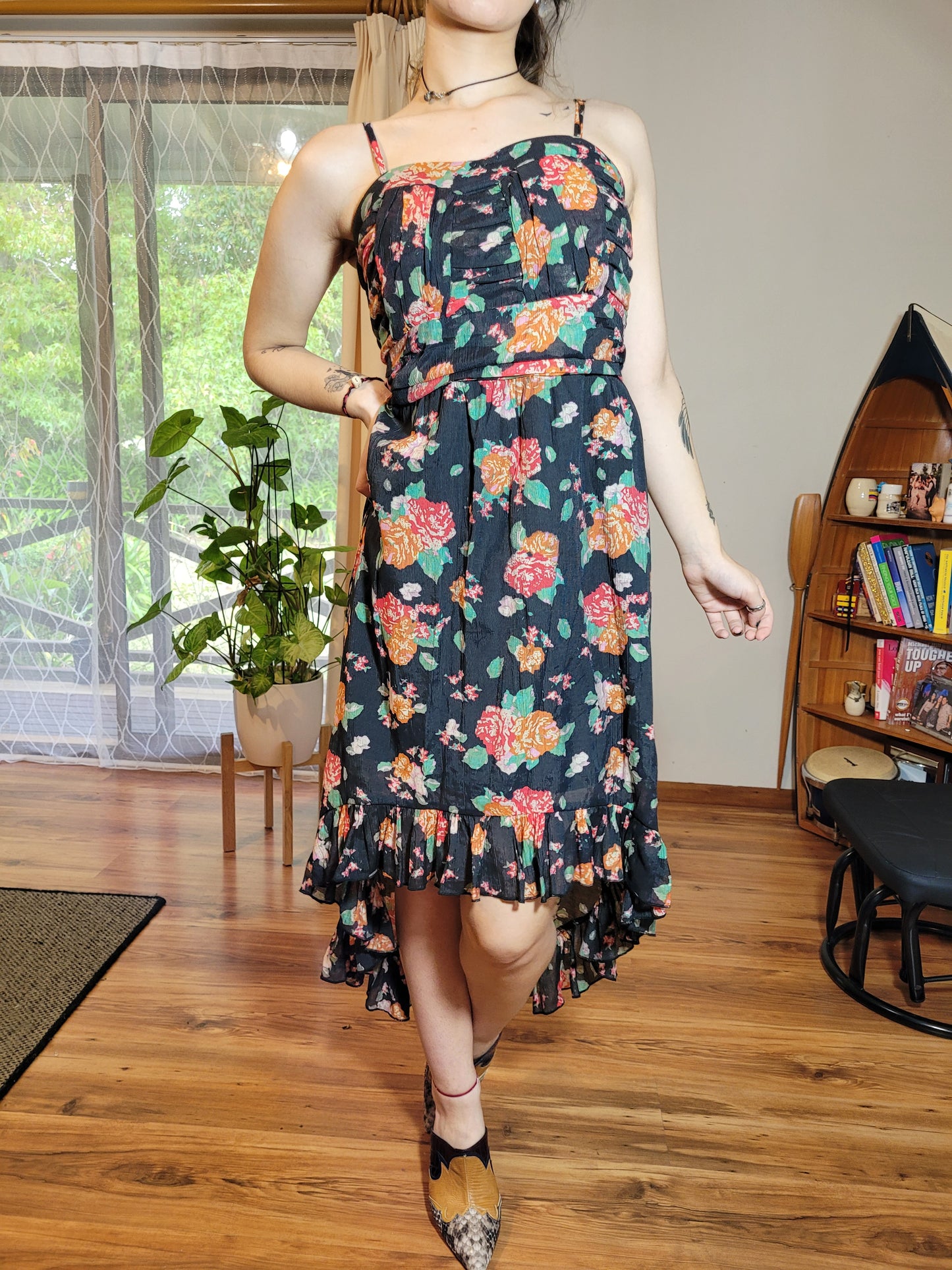 Blossoming Elegance: Agustine Floral Dress - Size Small