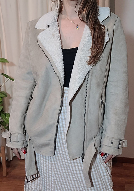 H&M faux skin fluffy jacket beige color second hand condition