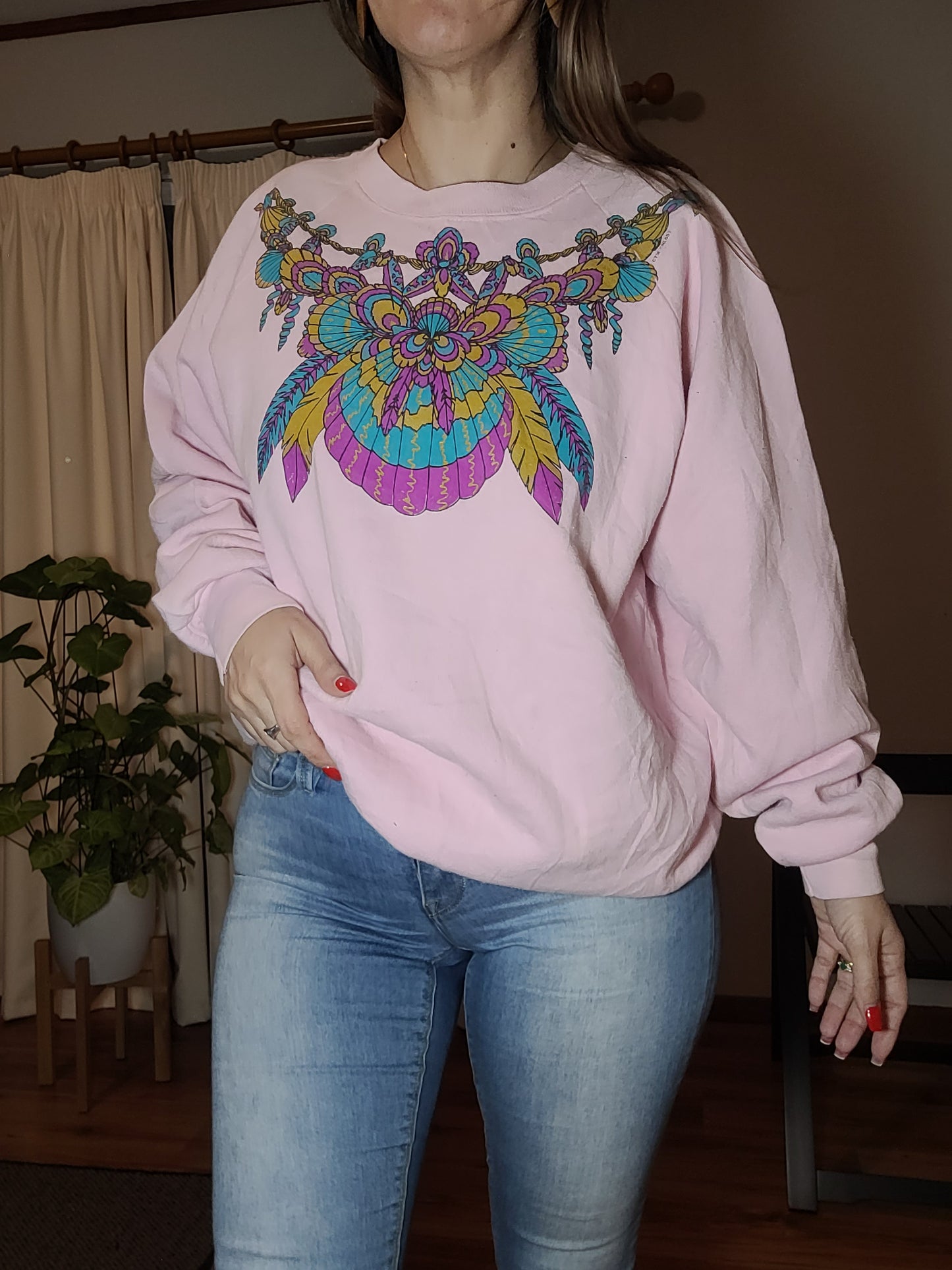 Stunning Vintage 80s Pink Women's Crewneck Sweater - Second Hand Store Find