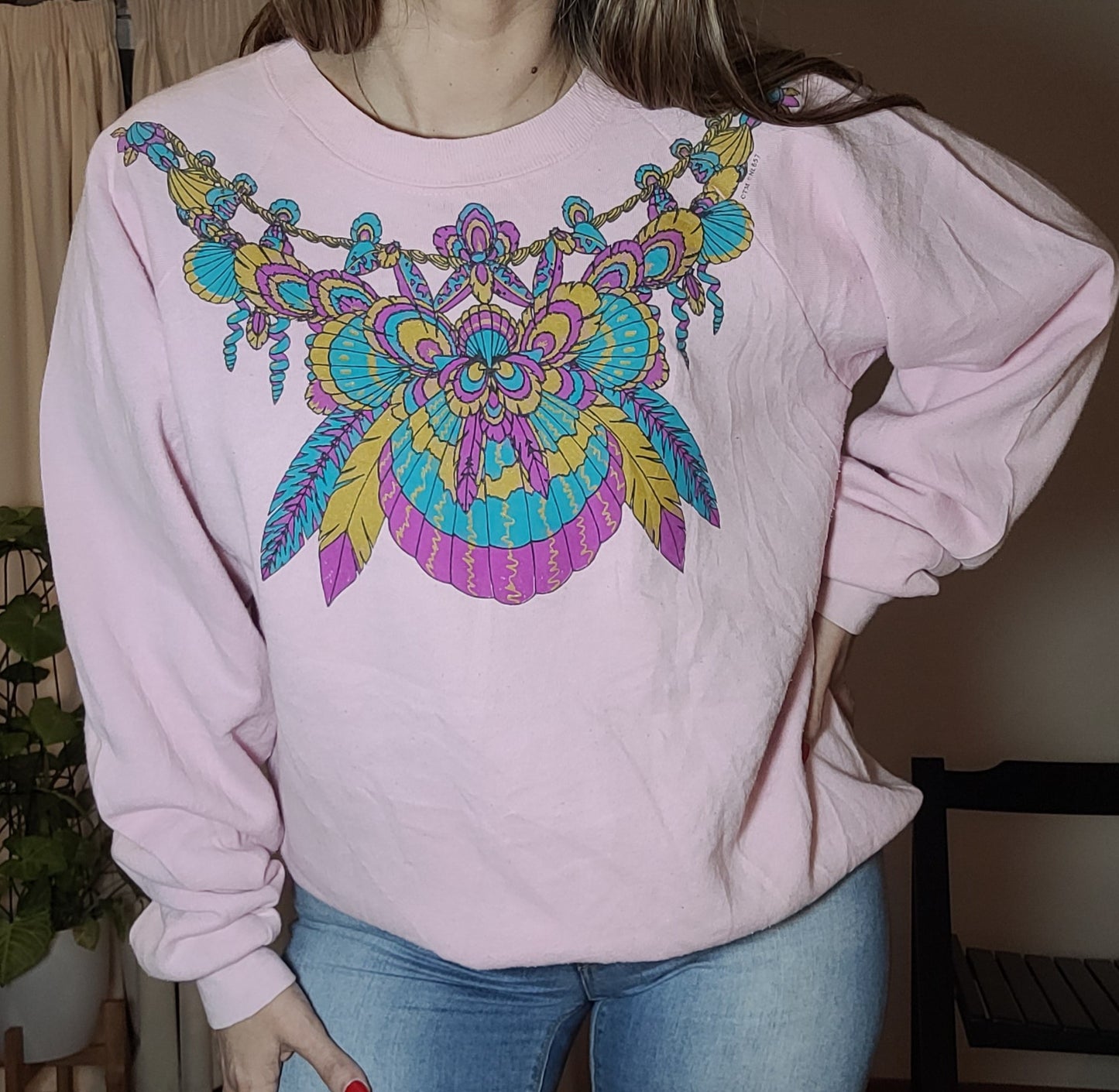 Stunning Vintage 80s Pink Women's Crewneck Sweater - Second Hand Store Find