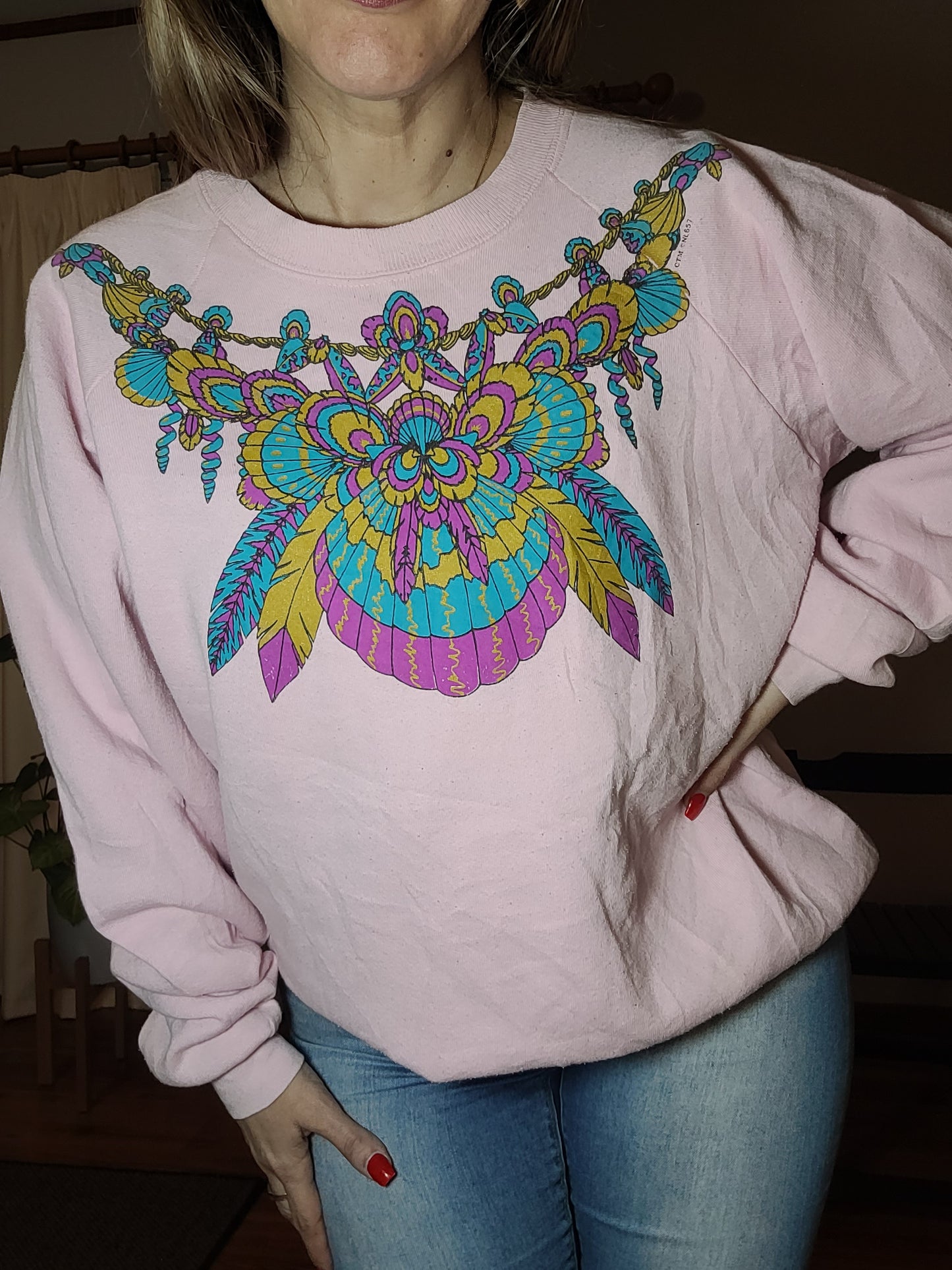 Stunning Vintage 80s Pink Women's Crewneck Sweater - Second Hand Store Find