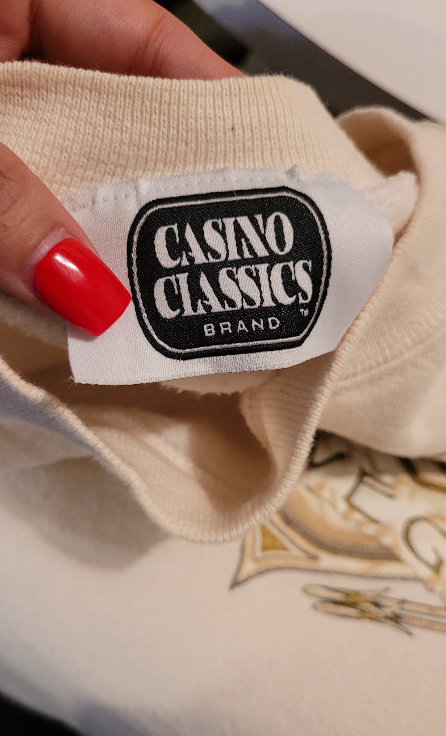 Vintage Vegas Vibes: 90s Casino Classic Las Vegas Sweater - Second Hand Store Find