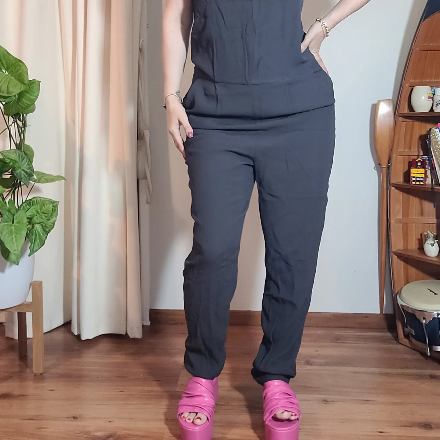 NWT Beautiful and elegant Jumpsuit - Preloved clothing