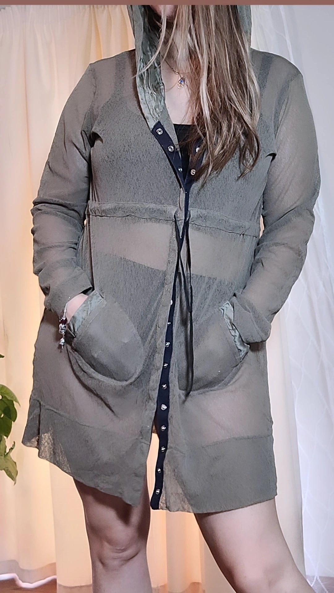 Leslie Herbert Parka Coat - Second Hand Find Mesh light jacket