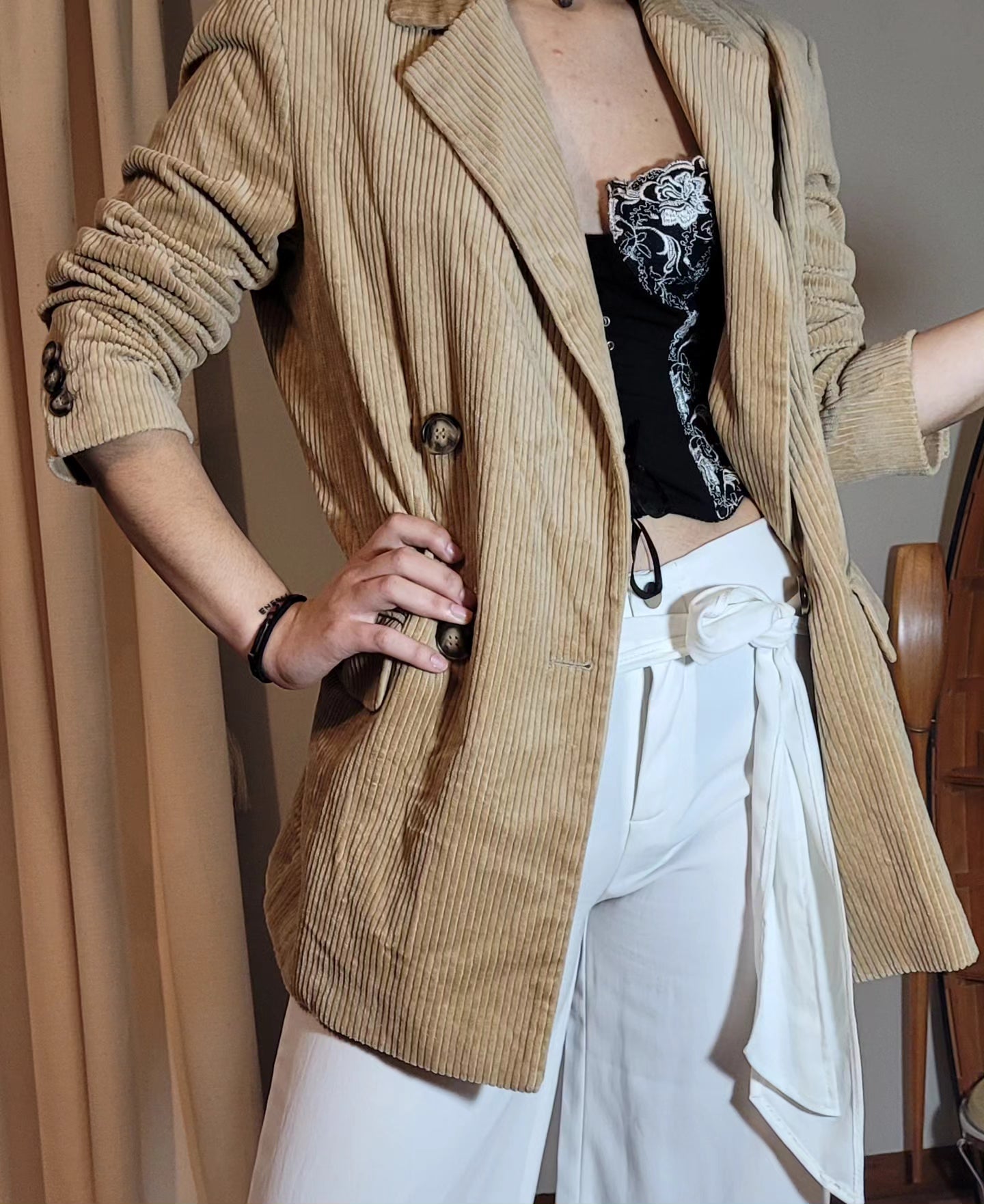 Stunning preloved H&M Corduroy Blazer Tan Jacket